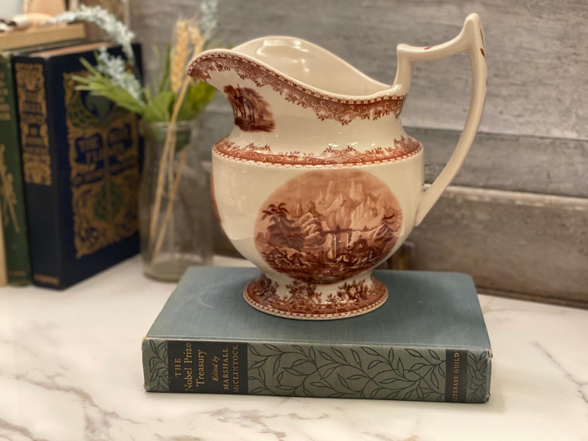 Vintage 1940’s Shawnee Pottery USA Elephant Creamer Pitcher 4.5