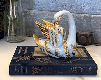 Vintage Victorian Couple by Norleans Japan | Blue and White