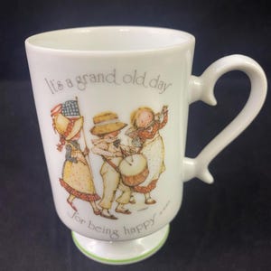 Holly Hobbie Footed Mug It’s A Grand Old Day For Being Happy Vintage 1974 Japan