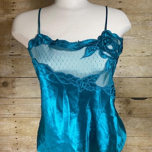 Vintage Victoria’s Secret Gold Label Cami Top sz M Teal Blue Satin Silky Lace VS