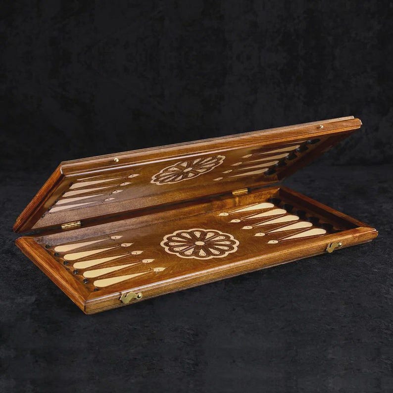 Elegant Backgammon Set With Engraved Pattern: Birthday Gift / HANDMADE ...