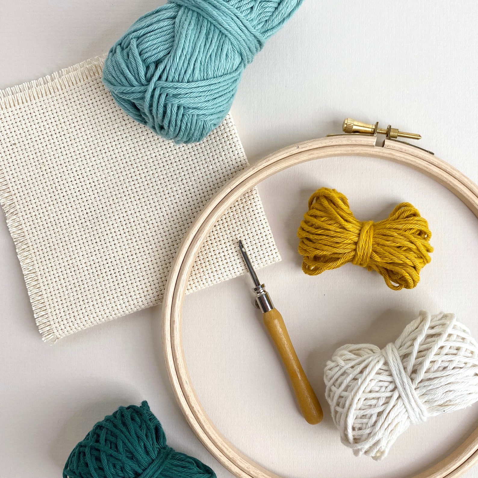 Beginner Punch Needle Kit | Daisy Kit | Craft Kit | Craft Gift - Etsy