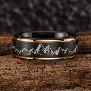 Mountain Range Mens Wedding Band – Nature Tungsten Ring – Unique Mountains Wedding Band Black with Gold Edges