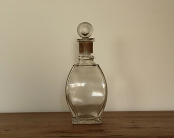 Scruffy Vintage French 1915 Bon Marche OLD AU BON MARCHE PARIS VINTAGE PERFUME