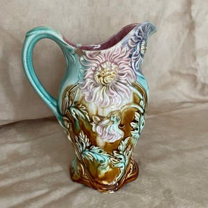 Jugendstil florale Majolika Krug von Onnaing