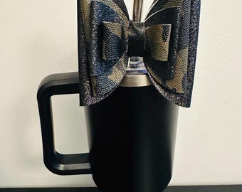 Fiocco di paglia fatto a mano, mimetico, nero e verde, per bicchiere Stanley da 40 once / Cup Bling / Accessorio estetico con fiocco da ragazza / Riutilizzabile alla moda