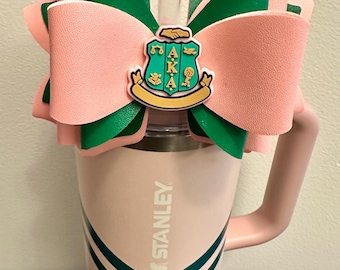 Alpha Kappa Alpha Niedliche handgefertigte Stroh Schleife für Stanley 112 Unzen Becher | Tasse Bling | Ästhetisches Girly Schleifenzubehör | Trendy wiederverwendbare Dekor