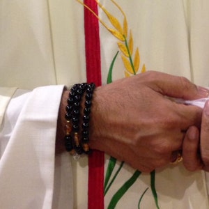 Men&#39;s full rosary bracelet -black agate with citrine or purple quartz Our Father beads