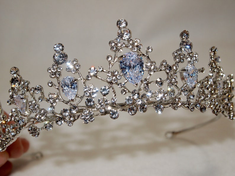 Gorgeous Sparkling AUSTRIAN CRYSTAL Silver CROWN bridal crown princess crown Wedding Crown