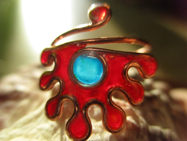 Adjustable Rings for the Phalanx to choose in various colors of hippie style and handmade boho with crystal resin and copper wire.