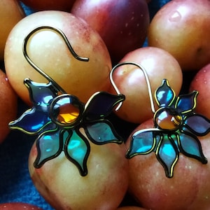 Copper hoops, boho hoops, bronze hoops, resin hippie hoops. Handmade jewelery. Hand-made jewelry. Original gift for women.