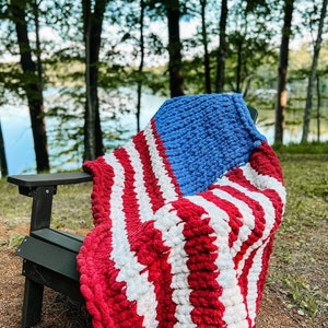 Chunky Knit American Flag Blanket: Hand-Knitted Chenille Throw