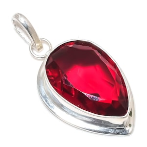 Roter Granat Edelstein Anhänger, 925 Sterling Silber, Edelstein Anhänger, Handgemachter Anhänger, Zierlicher Anhänger, Granat Schmuck, Geburtstagsgeschenk für Frau