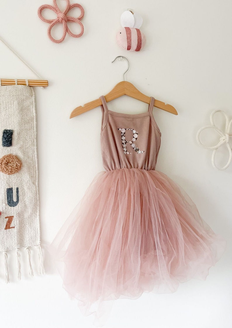 Personalised Embroidered Floral Initial Tutu Dress - Ballerina, Princess, Flower Girl Dress, Birthday Outfit afbeelding 7