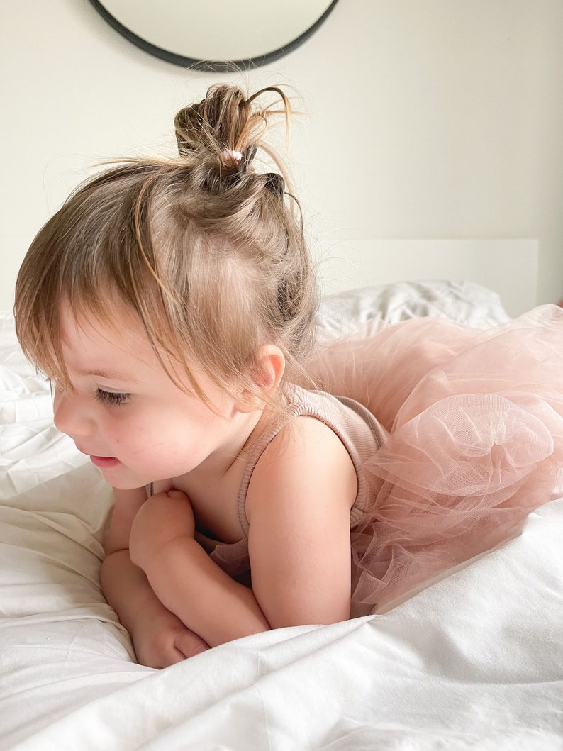 Personalised Embroidered Floral Initial Tutu Dress - Ballerina, Princess, Flower Girl Dress, Birthday Outfit afbeelding 5