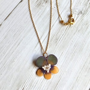 Colar com pingente de flor de amor-perfeito feito à mão, colar com pingente floral romântico presente para ela, OOAK, pronto para enviar