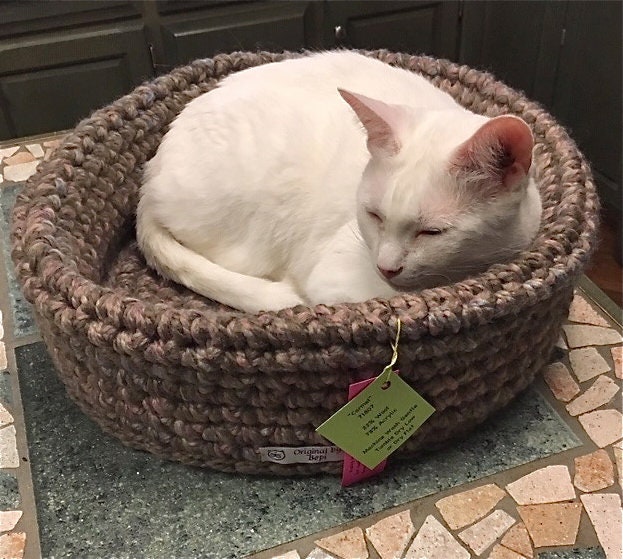 Cat Basket Bed purplerain2 Pet Bed Cat Bed Etsy