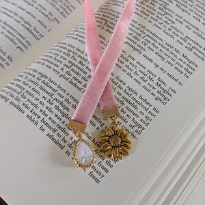 Light Pink Vintage Style Velvet Bookmark