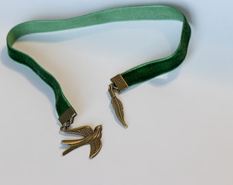 Emerald Green Vintage Style Velvet Bookmark