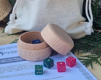 Mia Viking Liar Bluffing Dice Game, Wooden Shaker, Travel LARP Gift (8 Dice)