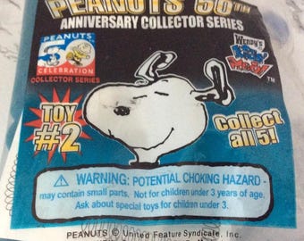 PEANUTS 50th Anniversary フィギュア 5個セット 50TH ANNIVERSARY PEANUTS WENDY'S KIDS MEAL TOYS FEATURING SNOOPY