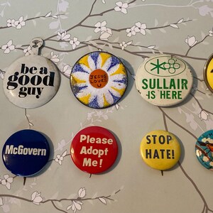 Button / Pin ~ Vintage Collectible Pin Back Buttons ~ Various Sizes