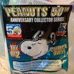 Vintage Toys ~ PEANUTS 50th Anniversary Collector Series Kid's Meal SNOOPY