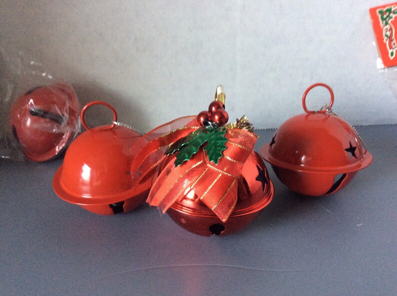 Christmas ~ 5 Jingle Bells 2 12\u201d to 3\u201d