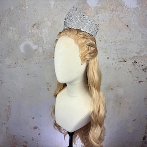 A　グリンダ風　ウィッグ　ティアラ付き Glinda wig - Etsy 日本