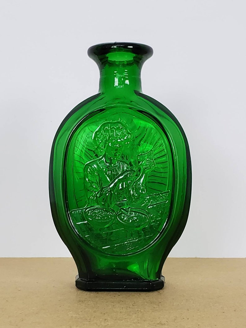 DAR Daughters Of The American Revolution Collectable Green Bottle #3 The Cartridge Makers 1979