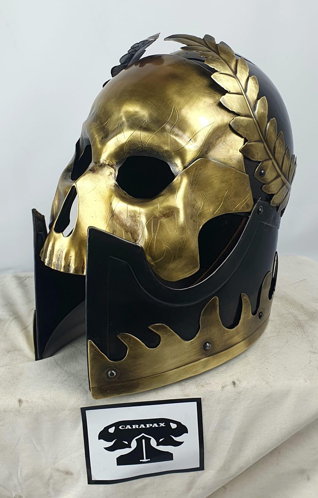 Helm Skull Messing mit Lorbeerkranz- für Vollplatte - Larp, Mittelalter, Cosplay, Kostüm, Theater - Einzelstück - Halloween