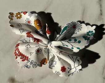 Handmade Cotton Butterfly Hair Clip: Whimsical Girl's Hair Bow