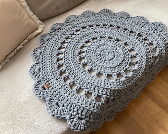 Handmade Crochet Round Rug: Braided Cotton Scandinavian Carpet