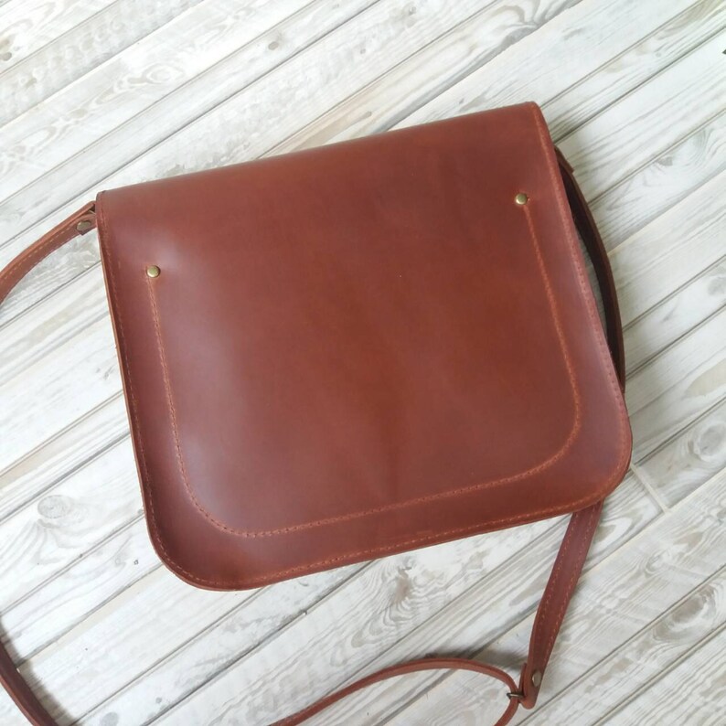 brown leather crossbody bag small