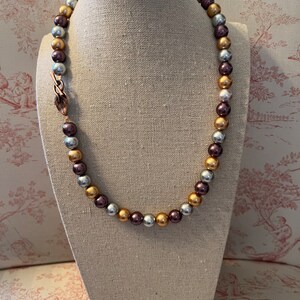 Neutral tone glass pearl necklace 17”