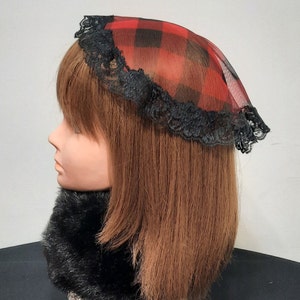 Red and Black Checks Lace Chapel Veil - 10&quot; Doily Style Mantilla