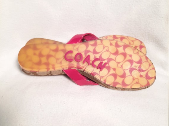 SZ  8M\Vintage Women Hot Pink  Coach Flip Flops - image 5