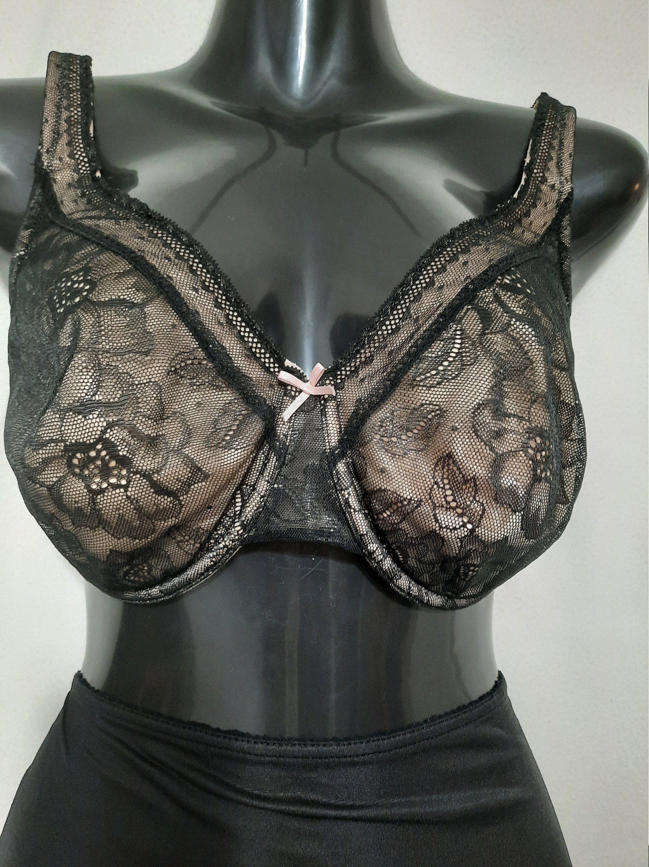 SZ 40DD Vintage Black and Nude Cacique Under Wire Bra 