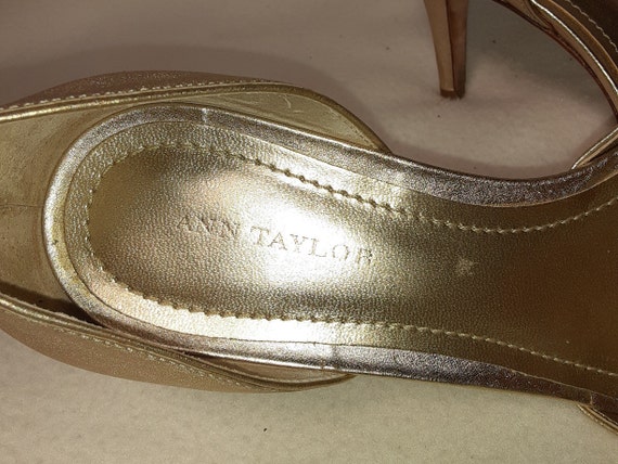 SZ  6M\Vintage Ann Taylor Gold  Leather Heels - image 8