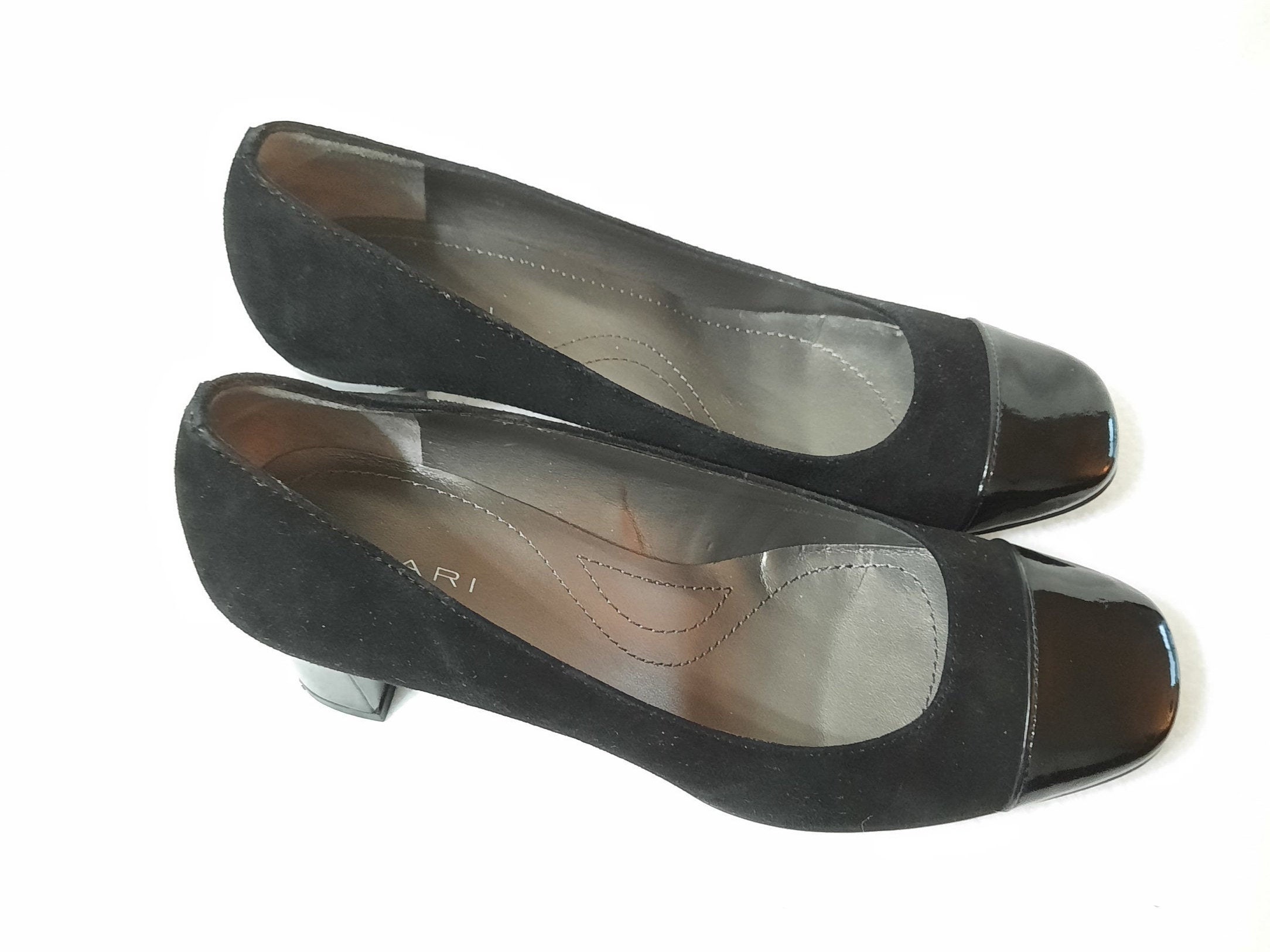 tahari slingback pumps