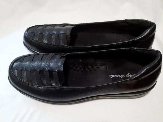 Sz  9.5M\Vintage Women Easy Street Black Flats Lo… - image 1