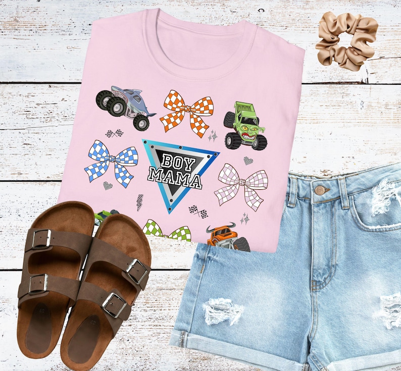 Coquette Monster Truck shirt boy mom checkered design tee monster jam mom t-shirt bow crushing motherhood gift for mama of birthday boy Light Pink
