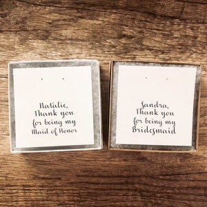Gracias por ser mi dama de honor, propuesta de dama de honor personalizada, tarjeta para pendientes, caja de joyería kraft, regalo de dama de honor, casarse