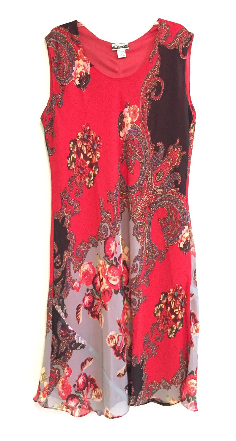Women/'s Plus Size Jacket Dress Set Embellished With Beads and Sequins.