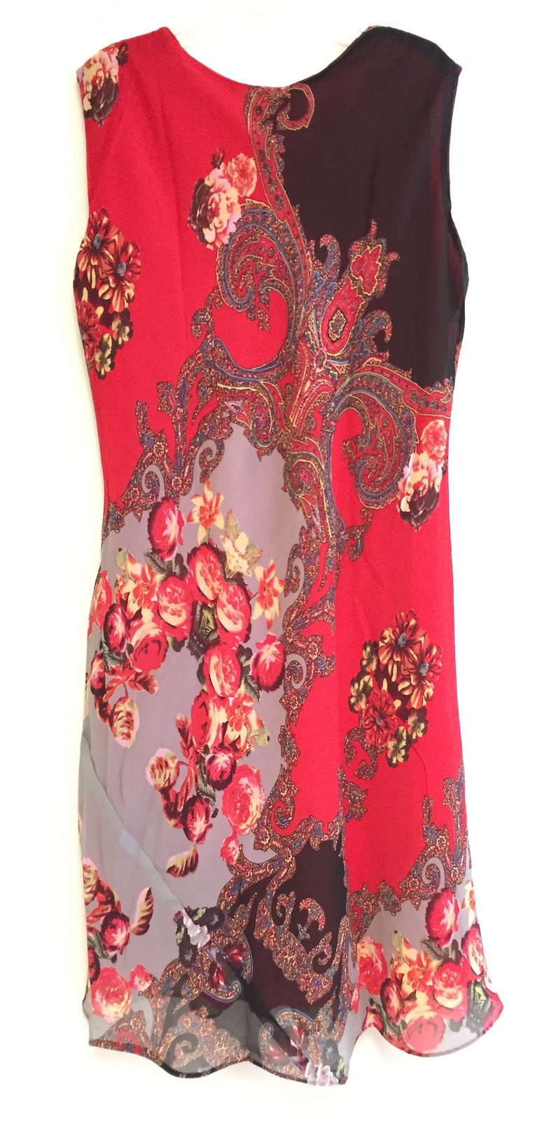 Women/'s Plus Size Jacket Dress Set Embellished With Beads and Sequins.
