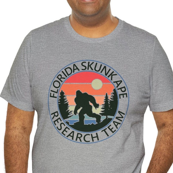 Florida Skunk Ape Research Team T-Shirt / Southern Bigfoot Sasquatch Fun Camping Hiking Outdoors