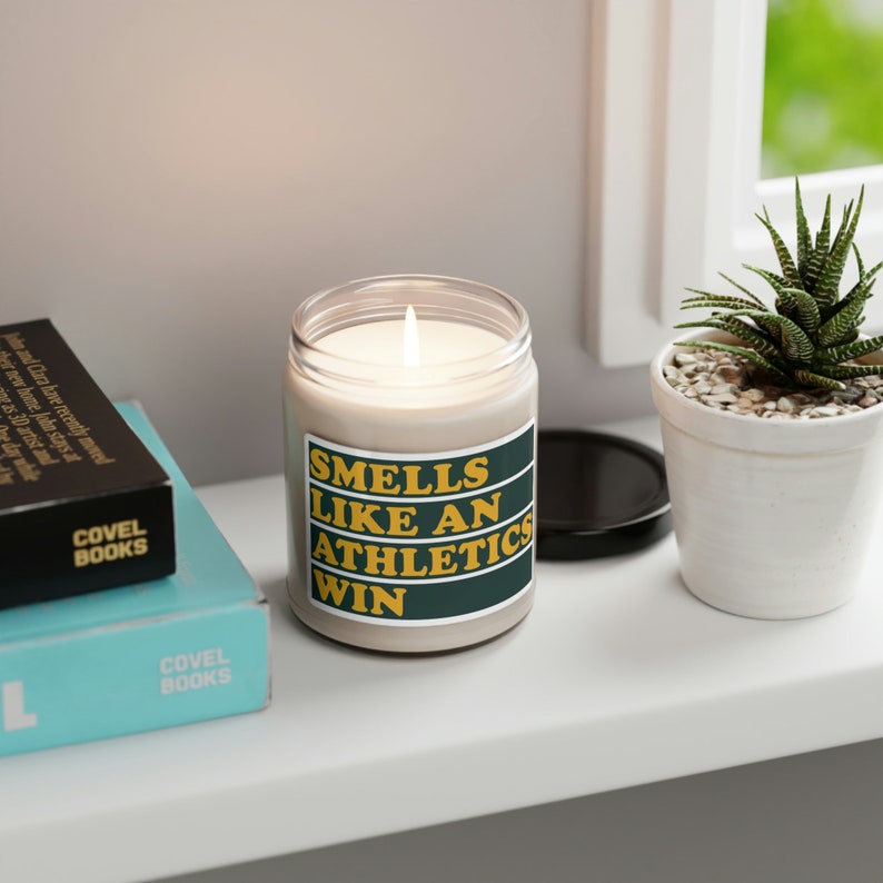 PicksPlaceGifts Athletics Candle - Thumbnail 4