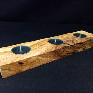 Candle holder in olive wood, intended for 3 candles heaters