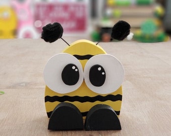 Wooden Bumble Bee Home Decor