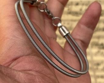 Bass guitar string bracelet, musicians gift, music lovers gift, guitar gift, guitarist gift, unisex bracelet, music gift